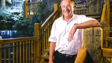 Photo of Johnny Morris Net Worth and Bio of Bass Pro Shops CEO